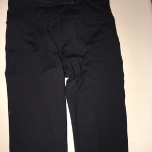 BRAND NEW NIKE KNEE LENGTH PANTS